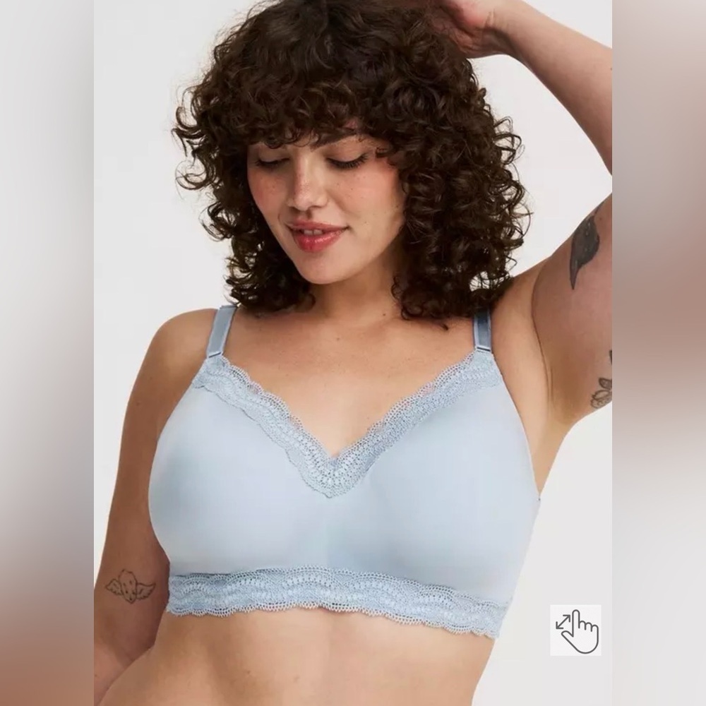 torrid Light Blue Lace Trim Wireless Bra 44G